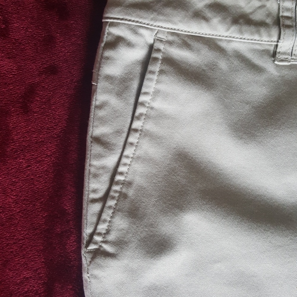 CWC Capri Pants - Picture 4 of 4